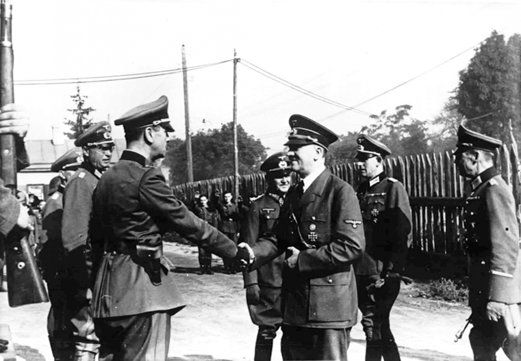 Adolf Hitler visits the HQ of Heeresgruppe Süd